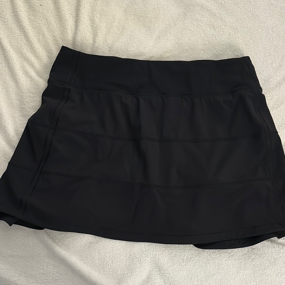 Lululemon Pace Rival mid rise black skirt